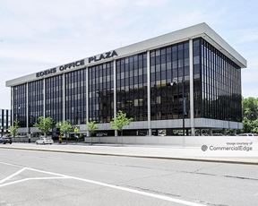 Edens Office Plaza