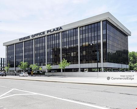 Office space for Rent at Edens Office Plaza in Chicago