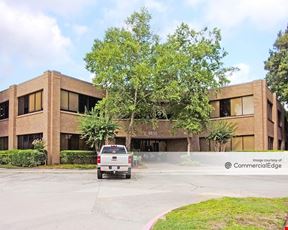 Deerbrook Plaza