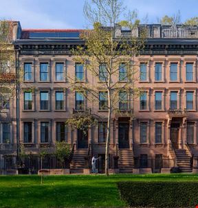 132 W 130th St