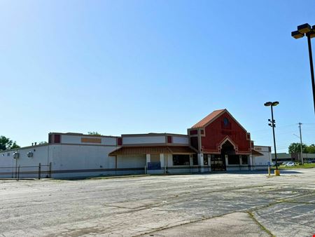 RETAIL BUILDING FOR SALE OR LEASE IN NORTHEAST SPRINGFIELD