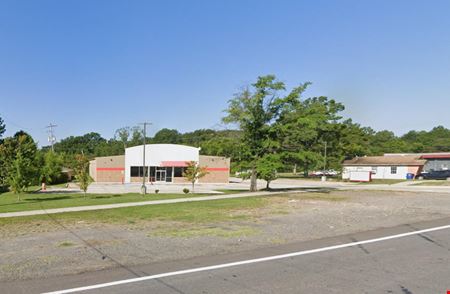 Retail space for Sale at 5609 MacArthur Drive in North Little Rock