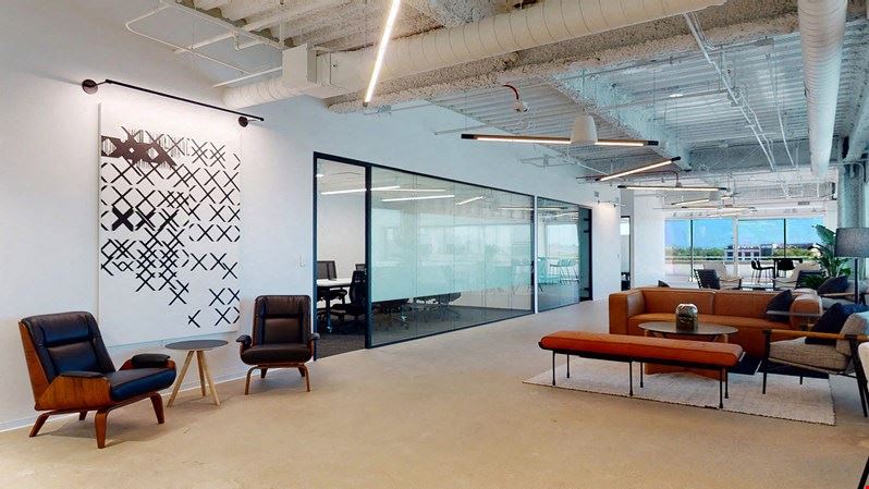 Venture X - Chicago - Oak Brook