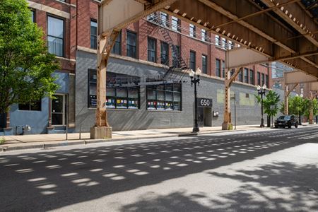Office space for Rent at 650 W Lake in Chicago