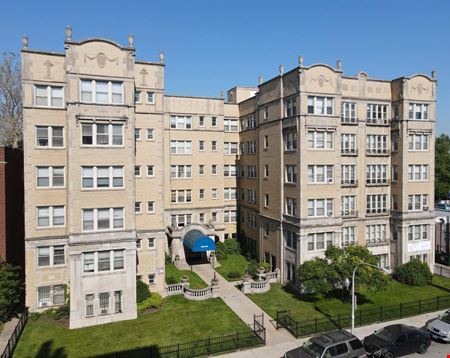 Multi-Family space for Sale at 6720 S Jeffery Blvd in Chicago