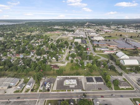 1,221 SF Upscale Retail Space Next to High Traffic Subway