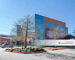 Pinecroft Center III