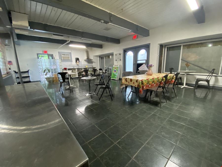 Retail Restaurant Building For Sale Near Seattle  I-90 