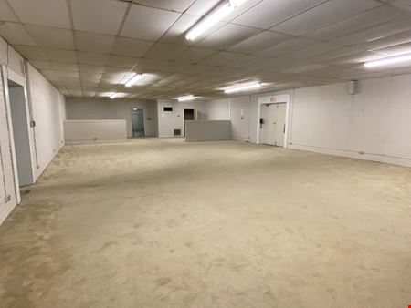 121 W Vance St