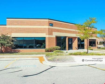Madison East Business Center - 4602 & 4610 South Biltmore Lane