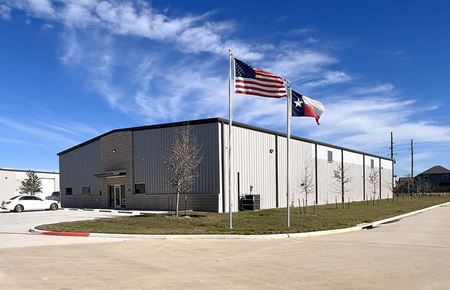 Commercial space at 11302 Tomball Park in Tomball
