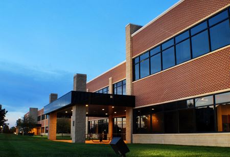 Office space for Rent at Pinehurst in West Des Moines