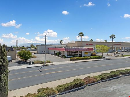 I-15 freeway showroom