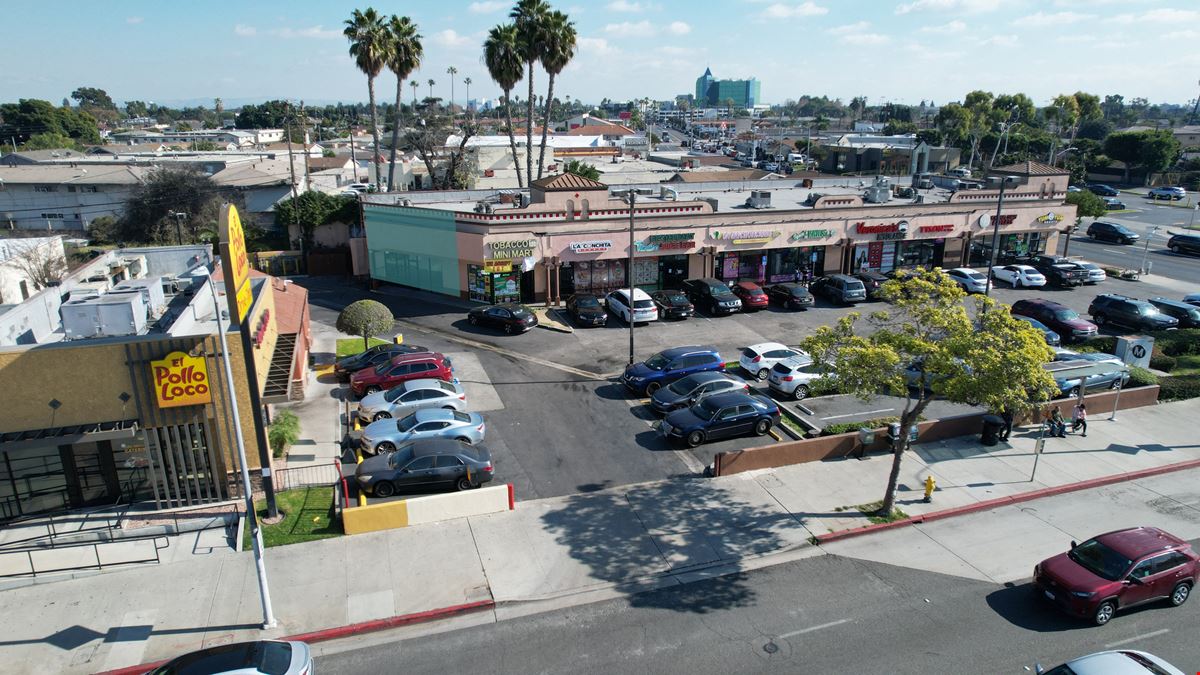 Lynwood Plaza