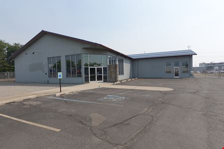6012 & 6010 East Trent Avenue