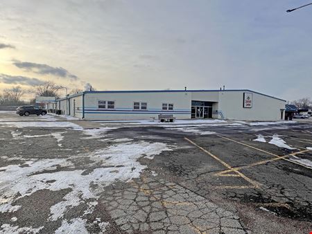 Industrial space for Sale at 3000 Court St in Pekin