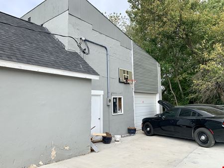 2,584 SF Auto Shop for Sale