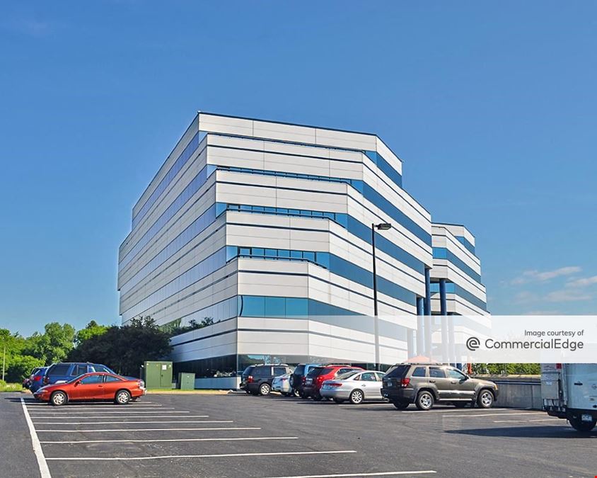 Broadway Corporate Center - Broadway Place West