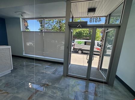 4817-4819 W Irving Park Rd