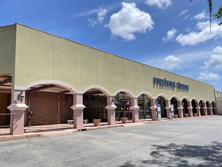 Retail space for Rent at 1420 NW 23rd Ave in Gainesville