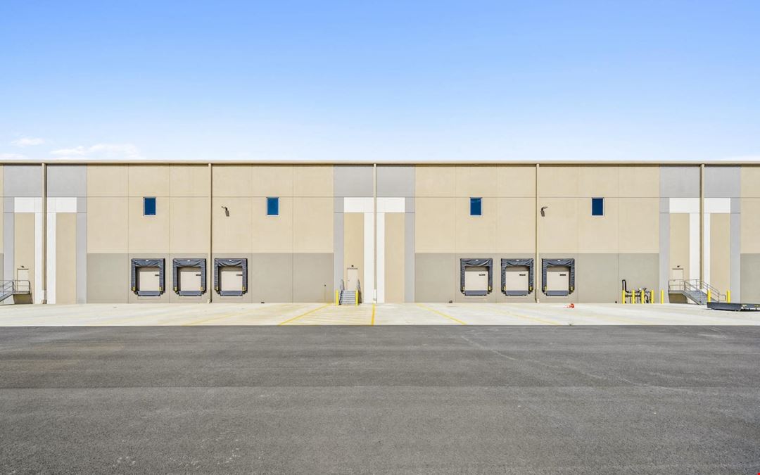 Fox Field Commerce Center Building 1