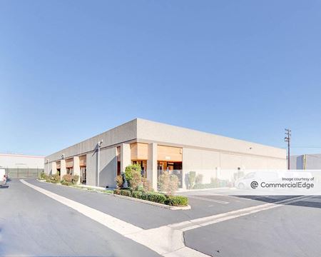 Industrial space for Rent at 1803-1811 Carnegie Avenue in Santa Ana