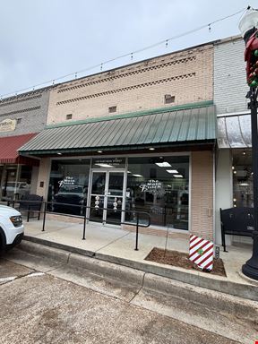 108 E Main St