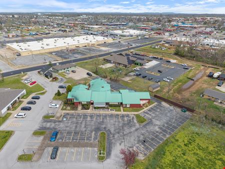 Office space for Rent at 1102-1108 West Poplar Place in Rogers