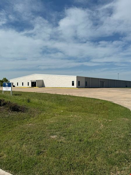 Industrial space for Sale at 1008 SW Carlos G Parker Blvd in Taylor