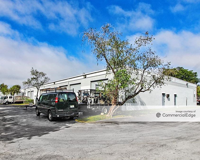 McNab Commercial Centre 7544 West McNab Road, North Lauderdale, FL 33068