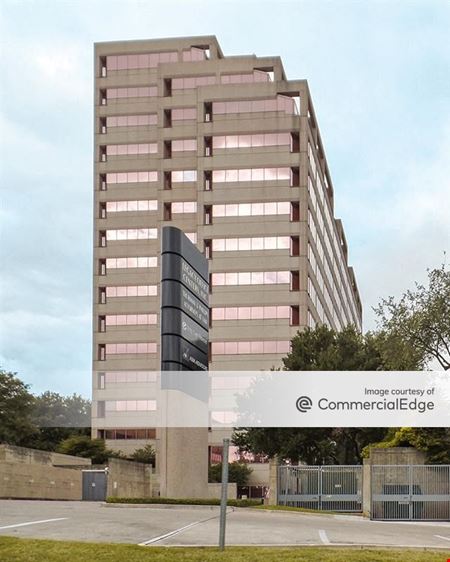 The Forum Office Complex - Phase I