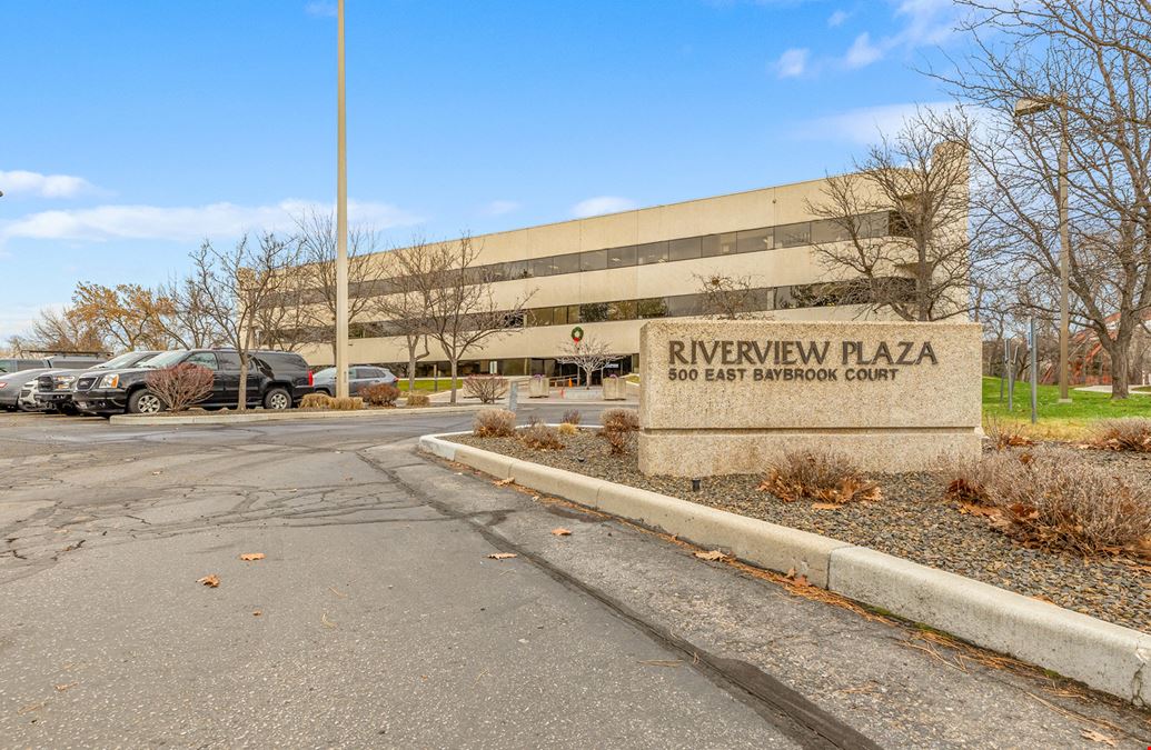 Riverview Plaza
