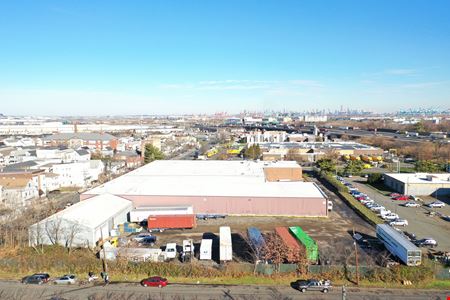±47,000 SF - 60,000 SF Warehouse / Office for Lease