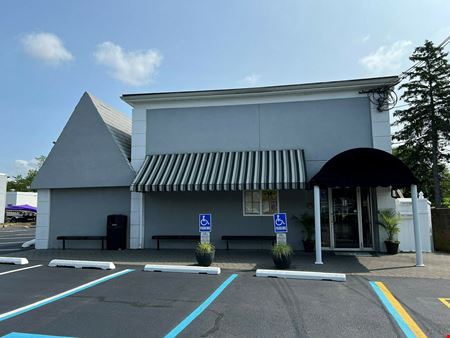 Retail space for Sale at Successful Jersey Shore Restaurant with Liquor License on ±0.38 Acres For Sale in Brielle