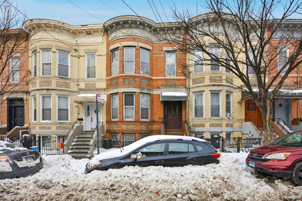 60-67 Putnam Ave