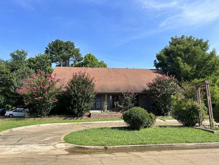 Office space for Sale at 3 Lakeland Cir in Jackson