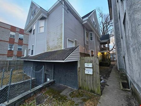 92 Henry St