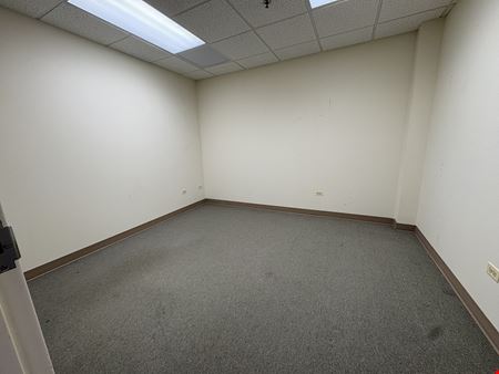 450 East Roosevelt Rd