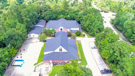 Commercial space at 6265 Shadowbend Place in The Woodlands