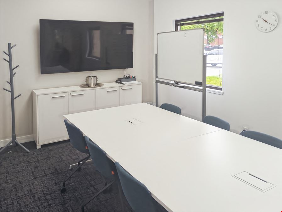 Regus - Bloomington - 3rd St