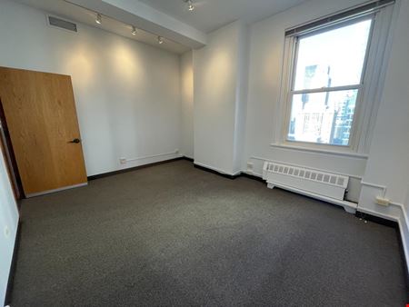 111 N Wabash Ave - Garland Building - Office