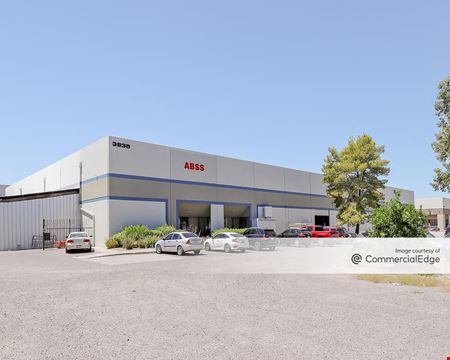 Commercial space at Reywest Commerce Center in Phoenix