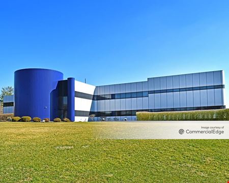 Industrial space for Sale at 100 Commerce Dr in Pittsburgh