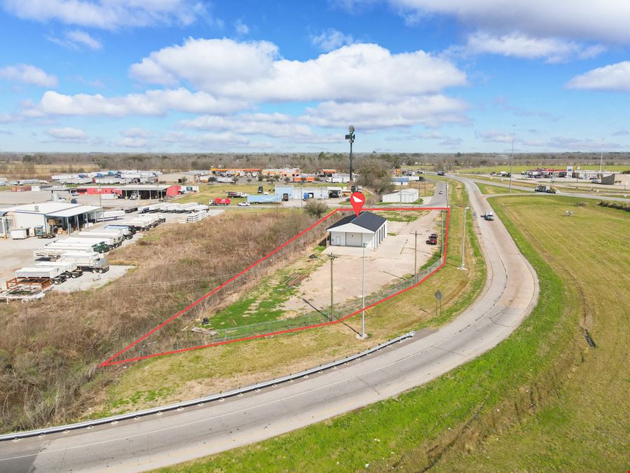 Industrial Warehouse with Fenced Yard & I-10 Visibility