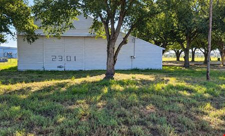 ±6,500 SF Flex Office/Warehouse + ±3.25 Acres | Brookshire Industrial Corridor