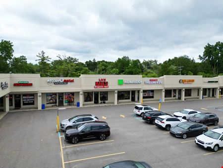 Orchard Lake Plaza