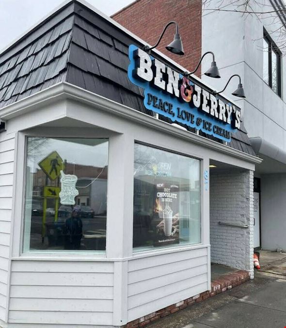 87 E Main St
