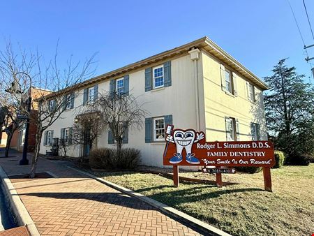 Office space for Sale at 3,092 SF Office / Residential Building For Sale or Lease in Downtown Ozark Square in Ozark