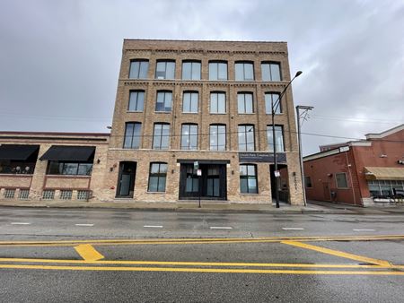 Office space for Rent at 2001 N Clybourn Ave in Chicago