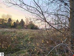E Broomfield St